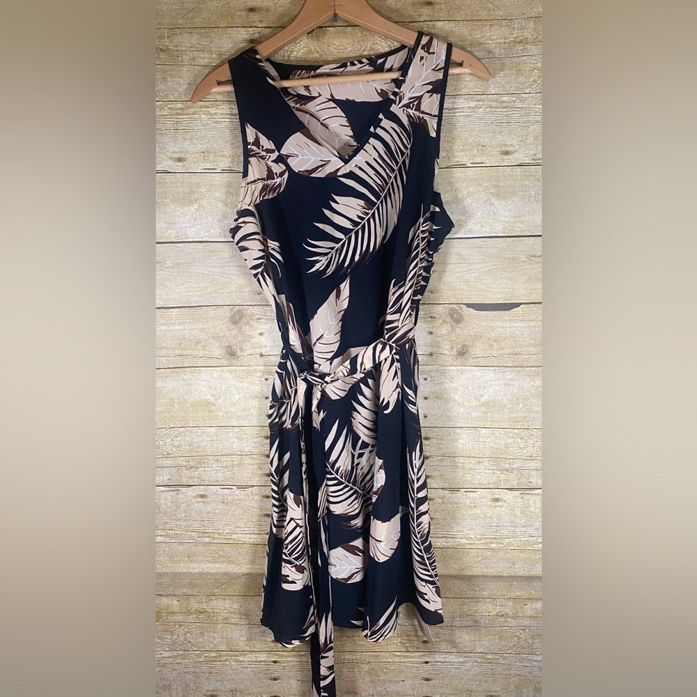 Emery Rose By SHEIN sz L Tropical Palm Leaf Print Belted Summer Dress NWT - Picture 3 of 11
